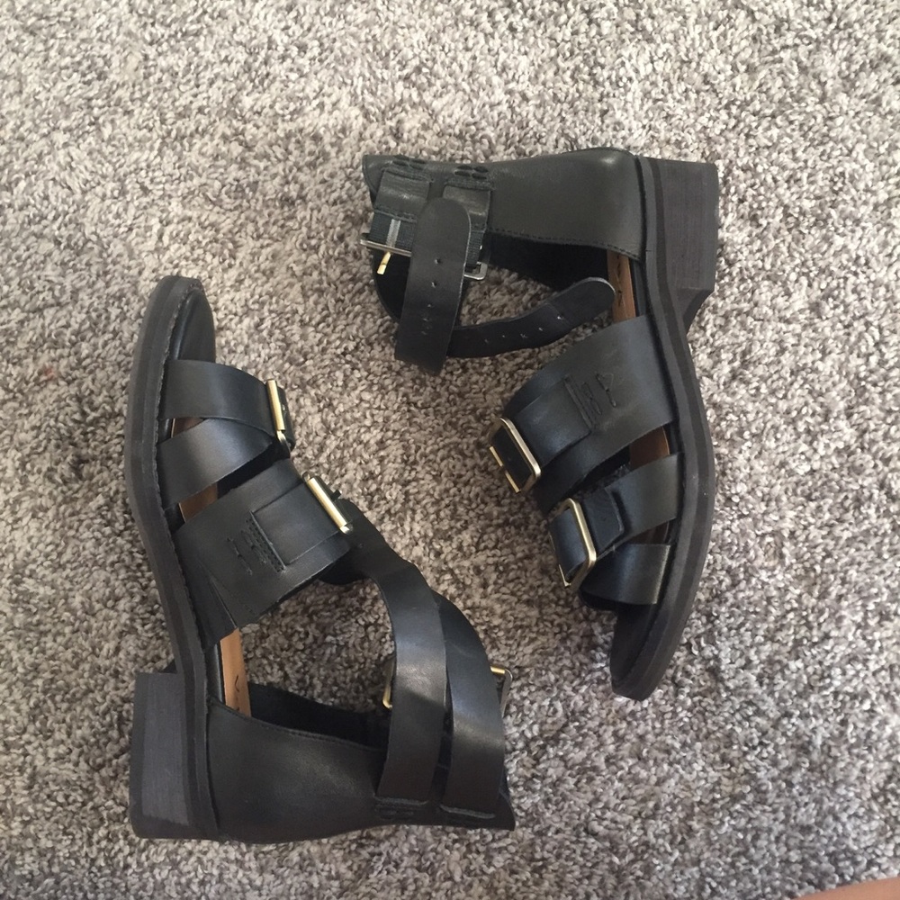 Kelsi Dagger • Twisted • Black • Sandals - Picture 5 of 7